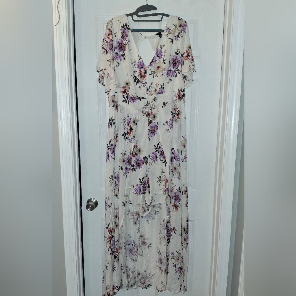 NWT! Torrid Floral Maxi Shorts Dress with Ruffle Sleeves Size 20